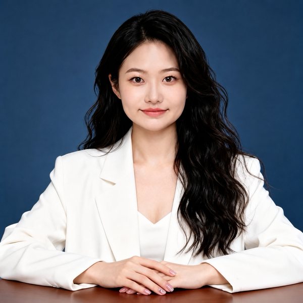 Ms. Dong Huilin